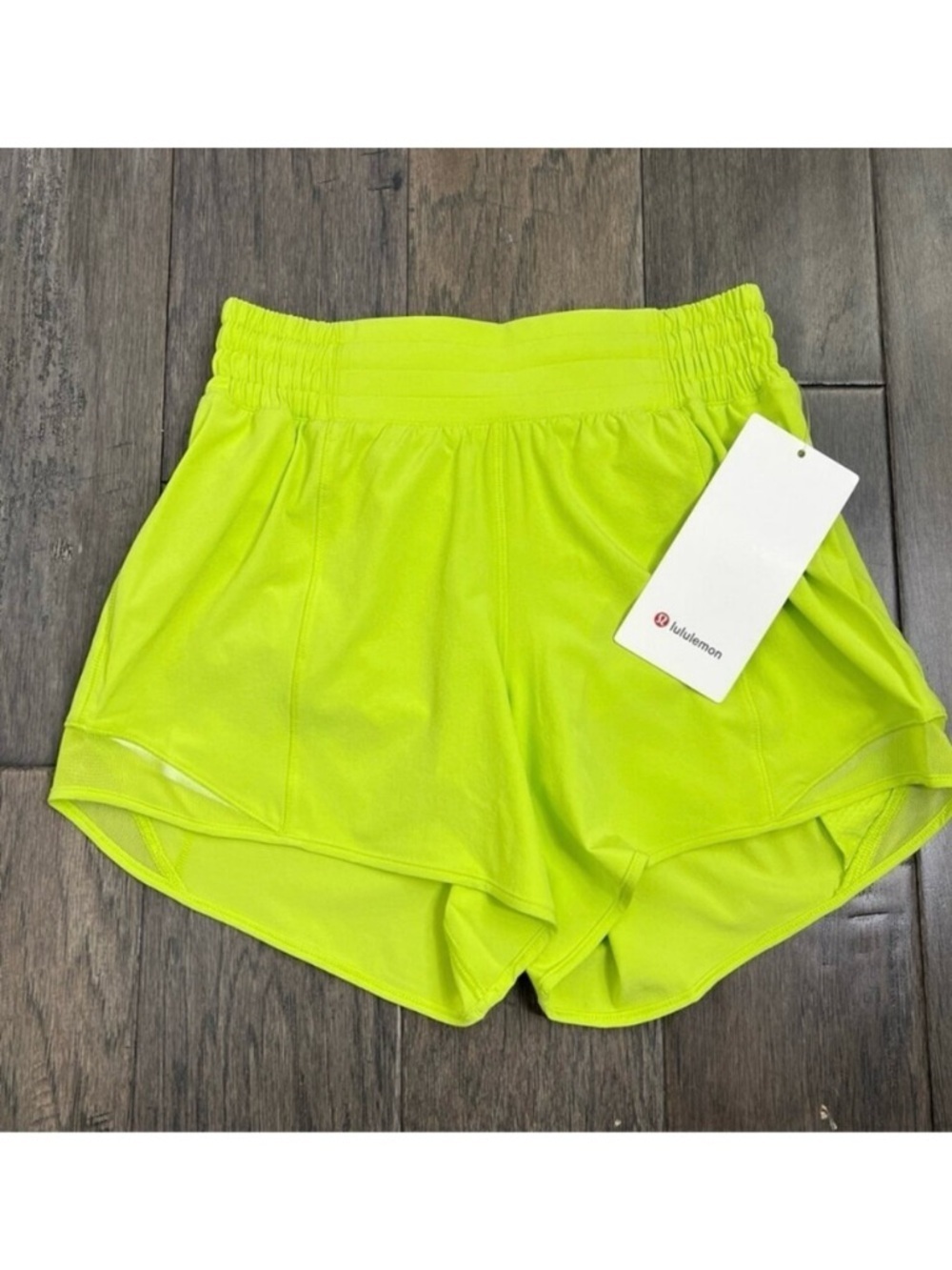 Lululemon NWT Hotty Hot High-Rise Lined Short 4" Sour Grape - Picture 1 of 8